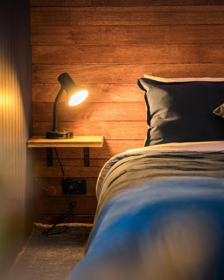 Pilgrim Blue, Derby - Two Charming Apartments In The Heart Of Derby Bagian luar foto